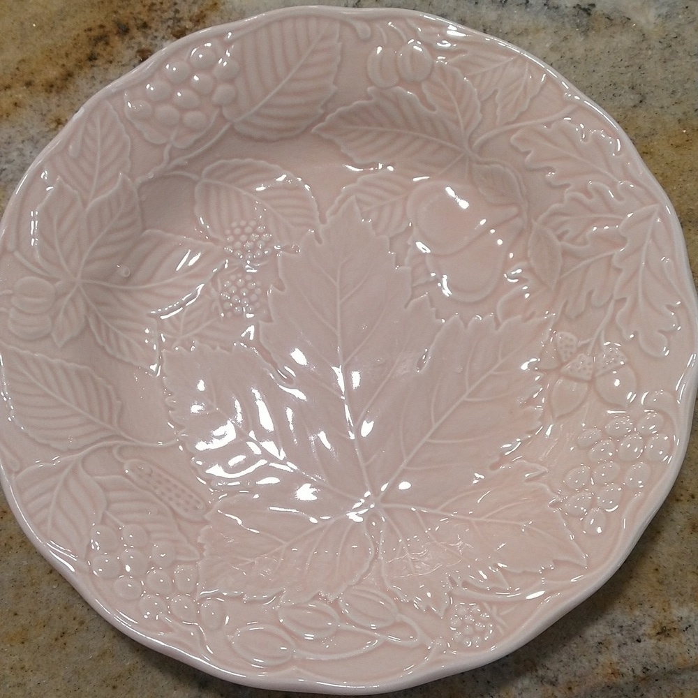 Vintage Nikko Woodbury peach/ pink majolica plate 8" cottagecore cabbage ware